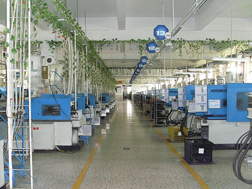 Chauffage par Induction pour les Machines de Traitement des Plastiques