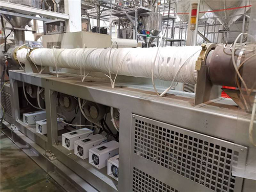 Chauffage par Induction pour les Machines de Traitement des Plastiques