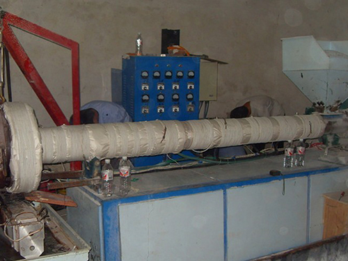 Chauffage par Induction pour les Machines de Traitement des Plastiques